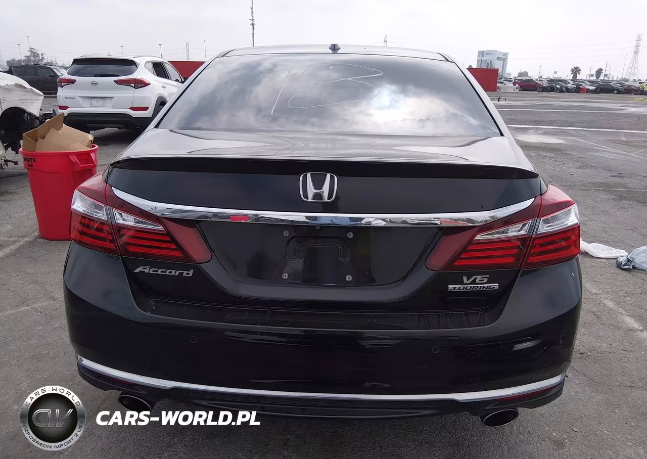 2016 Honda Accord Touring VIN:1HGCR3F95GA031485 - 17