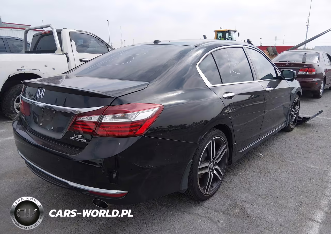 2016 Honda Accord Touring VIN:1HGCR3F95GA031485 - 4