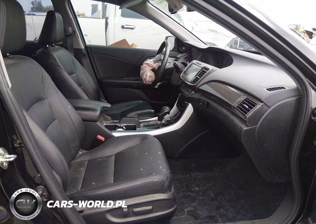 2016 Honda Accord Touring VIN:1HGCR3F95GA031485 - 5