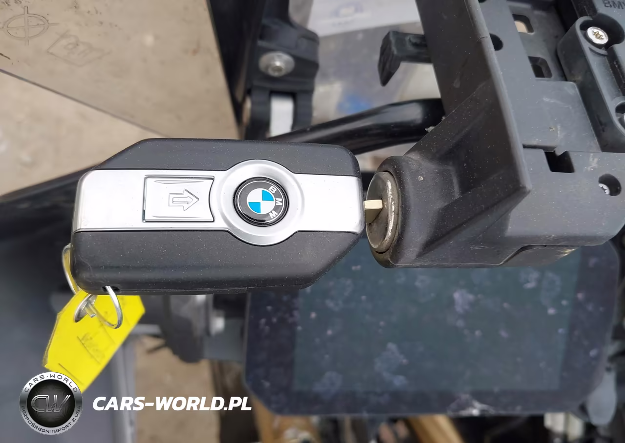 2018 BMW R1200 Gs VIN:WB10A6102JZ657746 - 11