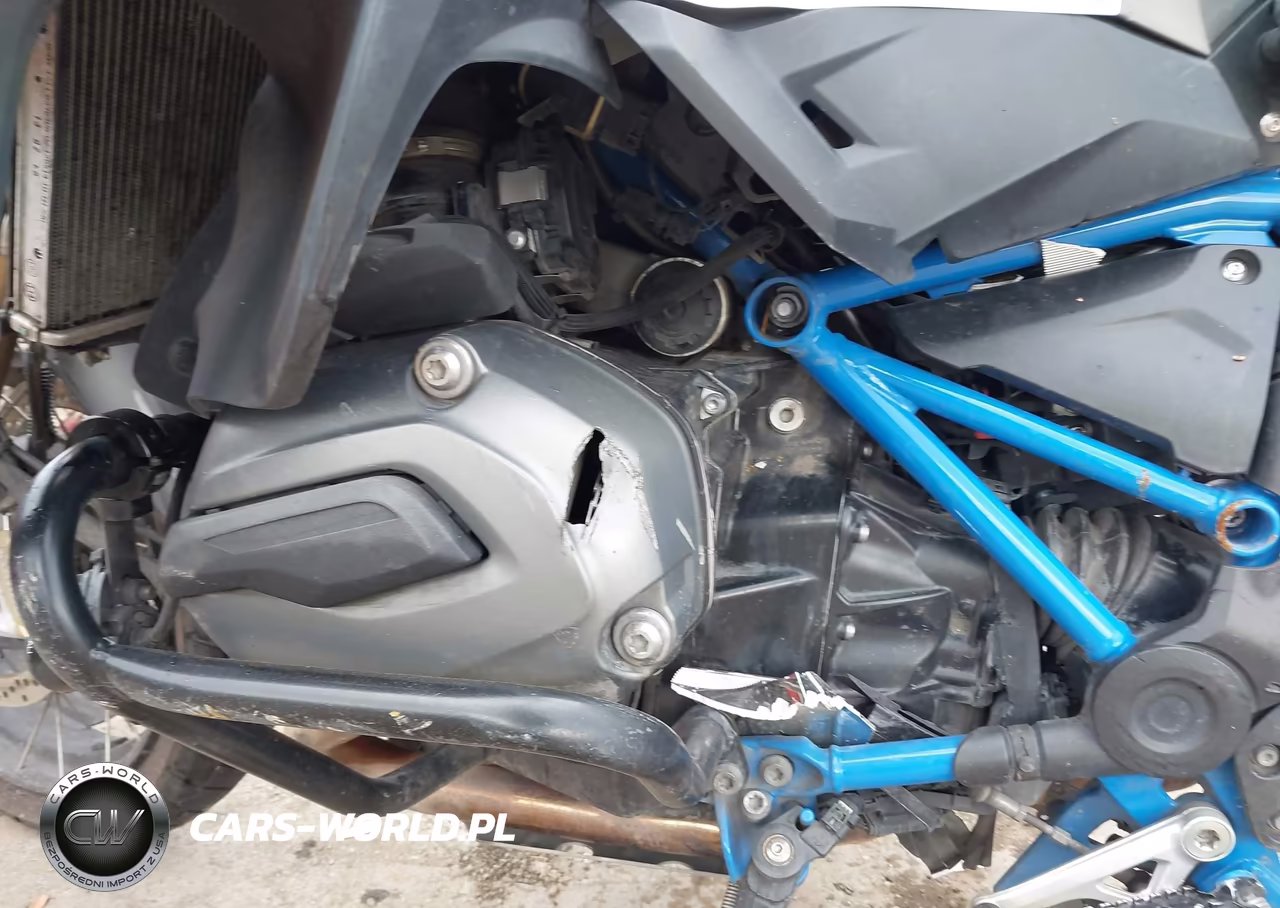 2018 BMW R1200 Gs VIN:WB10A6102JZ657746 - 9