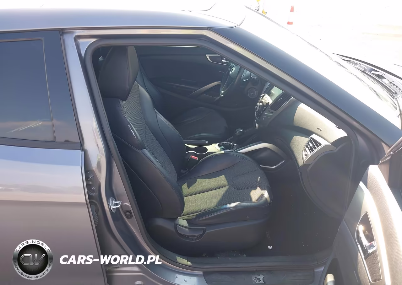2012 Hyundai Veloster Base W-Black VIN:KMHTC6AD1CU077218 - 5