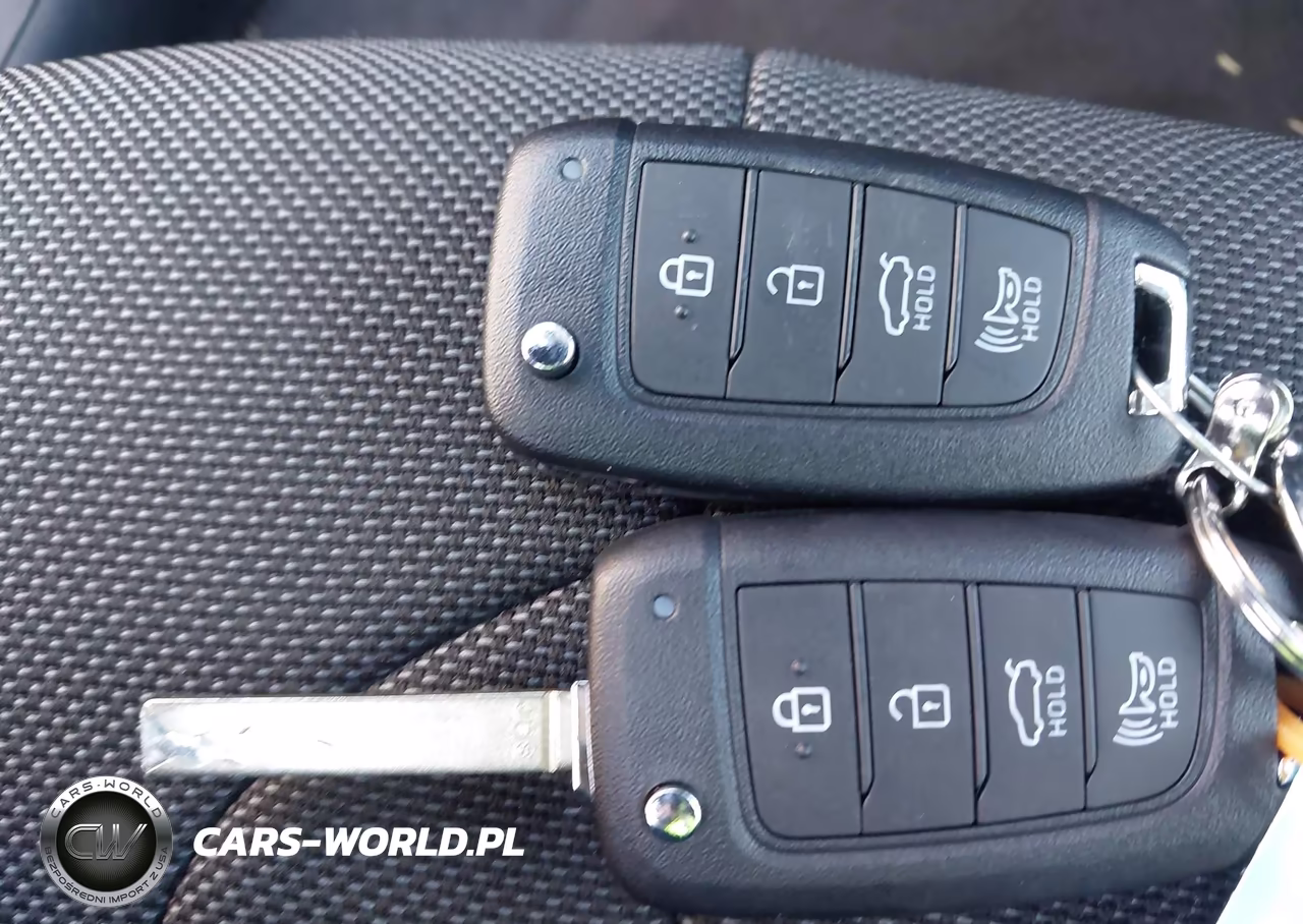 2026 Hyundai Elantra Se VIN:KMHLL4DG6TU254324 - 11