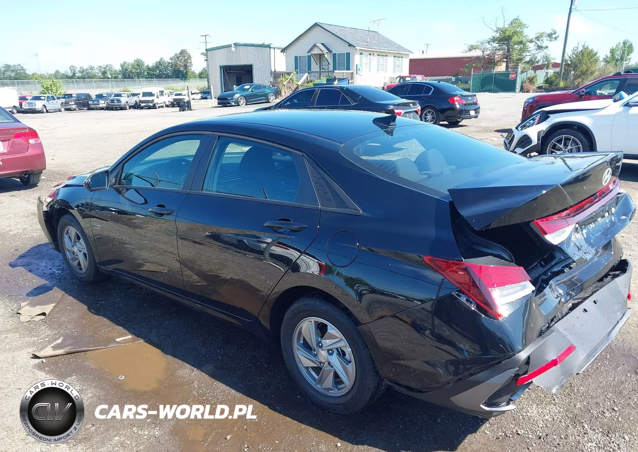 2026 Hyundai Elantra Se VIN:KMHLL4DG6TU254324 - 3