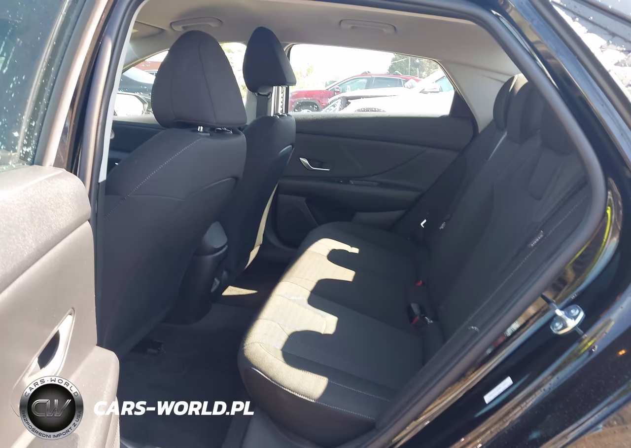2026 Hyundai Elantra Se VIN:KMHLL4DG6TU254324 - 8