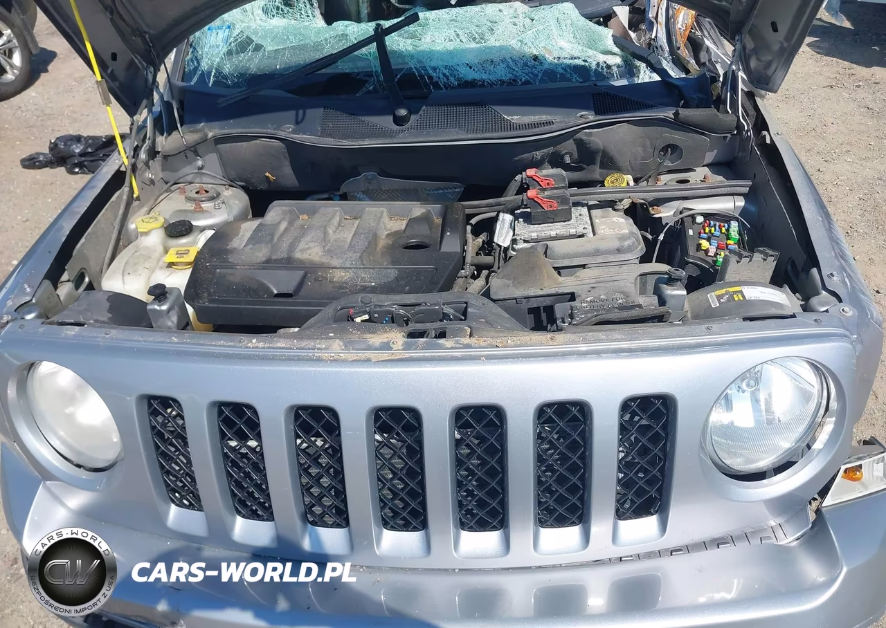 2016 Jeep Patriot Latitude VIN:1C4NJRFB9GD655129 - 10