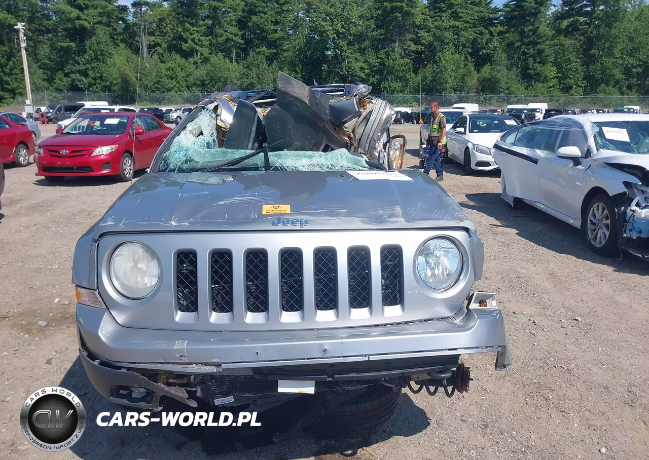 2016 Jeep Patriot Latitude VIN:1C4NJRFB9GD655129 - 12