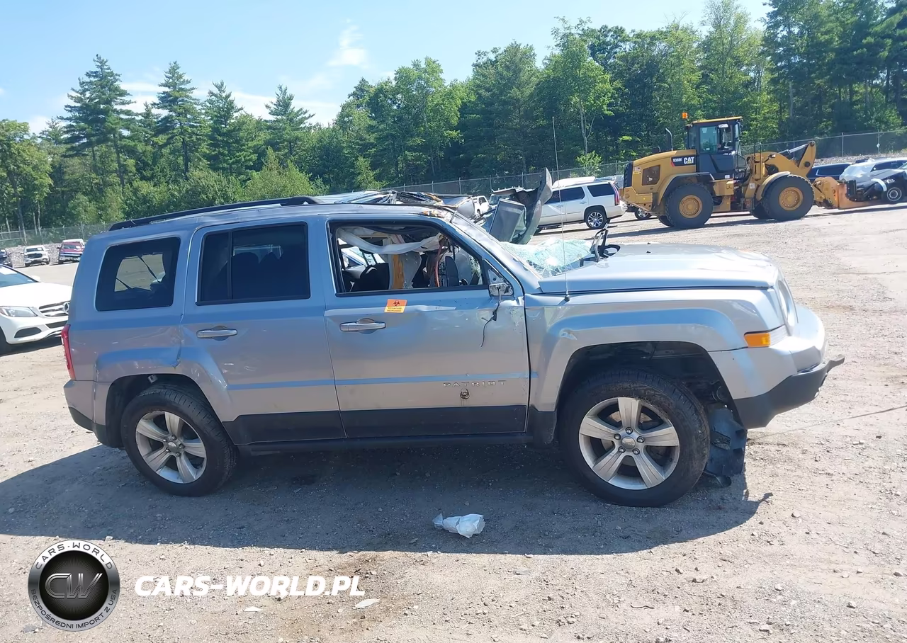 2016 Jeep Patriot Latitude VIN:1C4NJRFB9GD655129 - 13