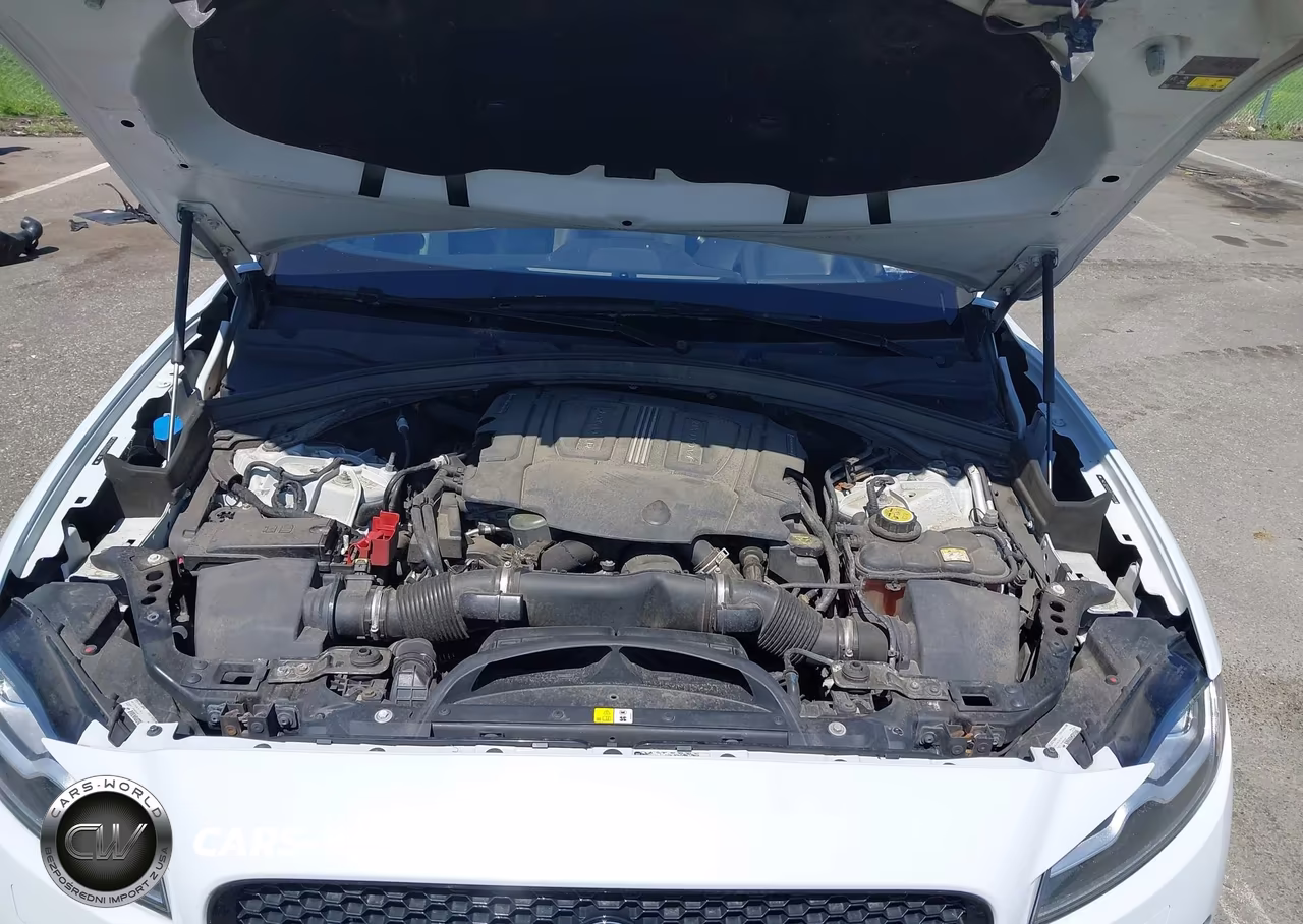2018 Jaguar F-Pace S VIN:SADCM2FV6JA261035 - 10