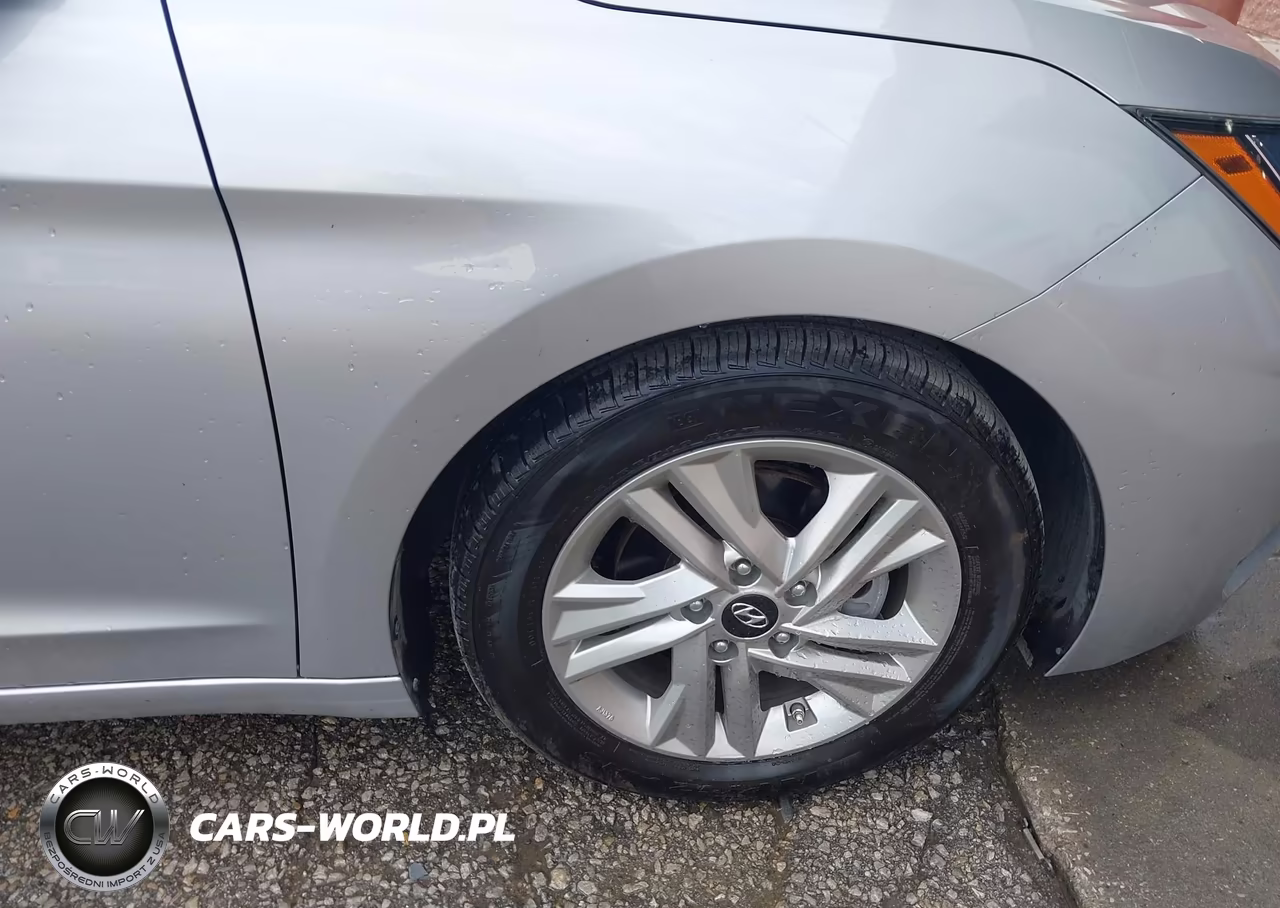 2020 Hyundai Elantra Sel VIN:5NPD84LF2LH601063 - 13
