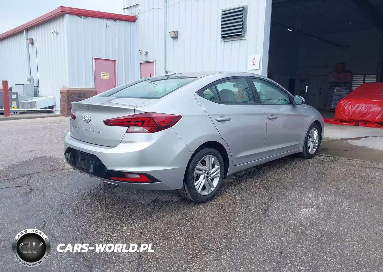 2020 Hyundai Elantra Sel VIN:5NPD84LF2LH601063 - 4