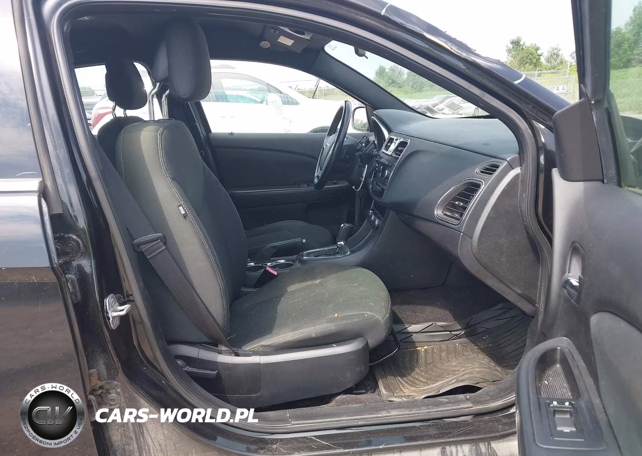 2012 Chrysler 200 Touring VIN:1C3CCBBGXCN106235 - 5