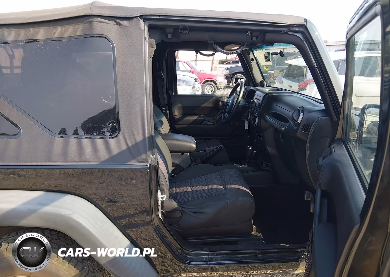 2012 Jeep Wrangler Sport VIN:1C4AJWAG9CL232938 - 5