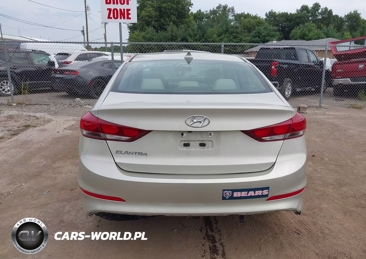 2018 Hyundai Elantra Sel VIN:5NPD84LF5JH268189 - 17