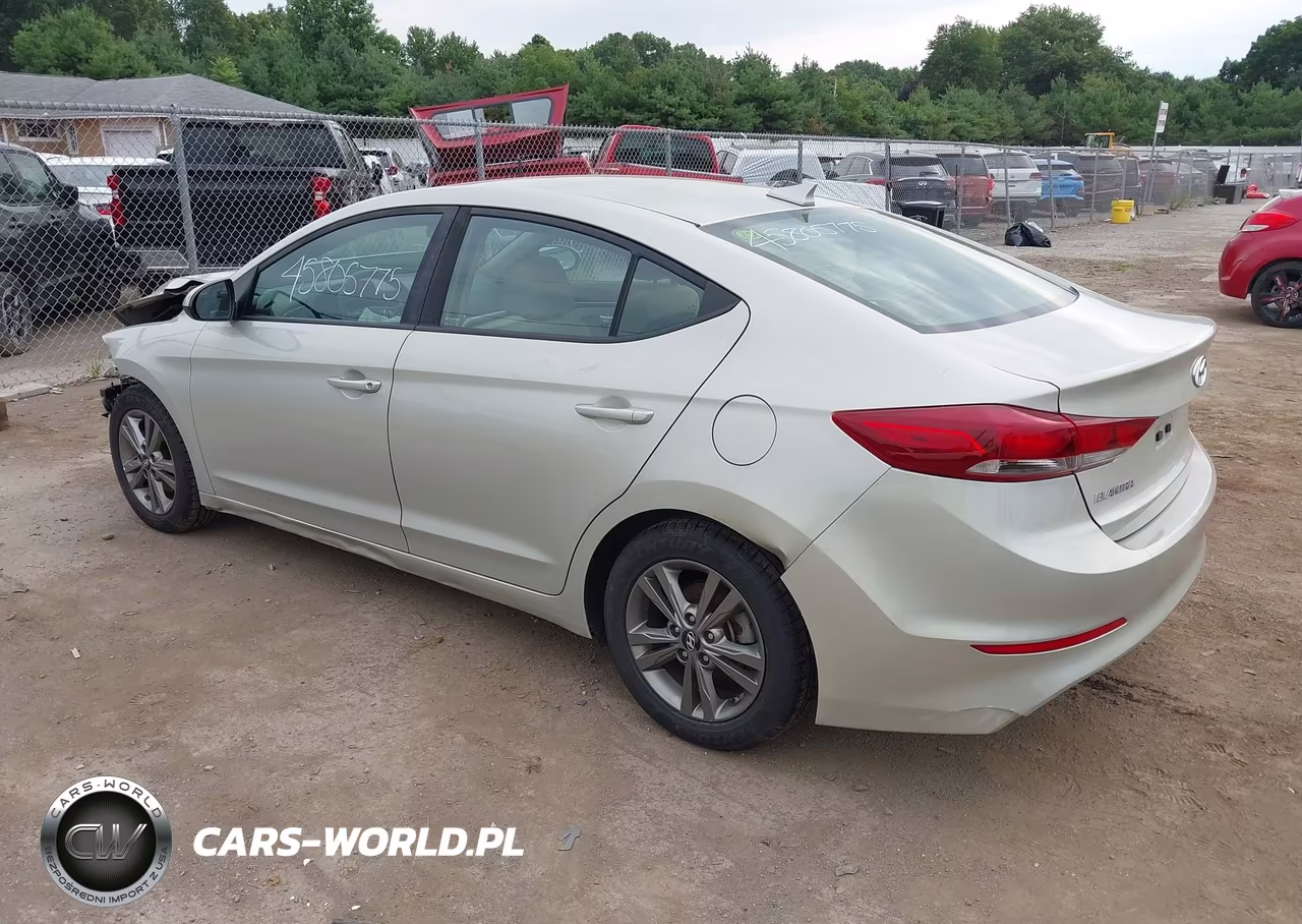 2018 Hyundai Elantra Sel VIN:5NPD84LF5JH268189 - 3