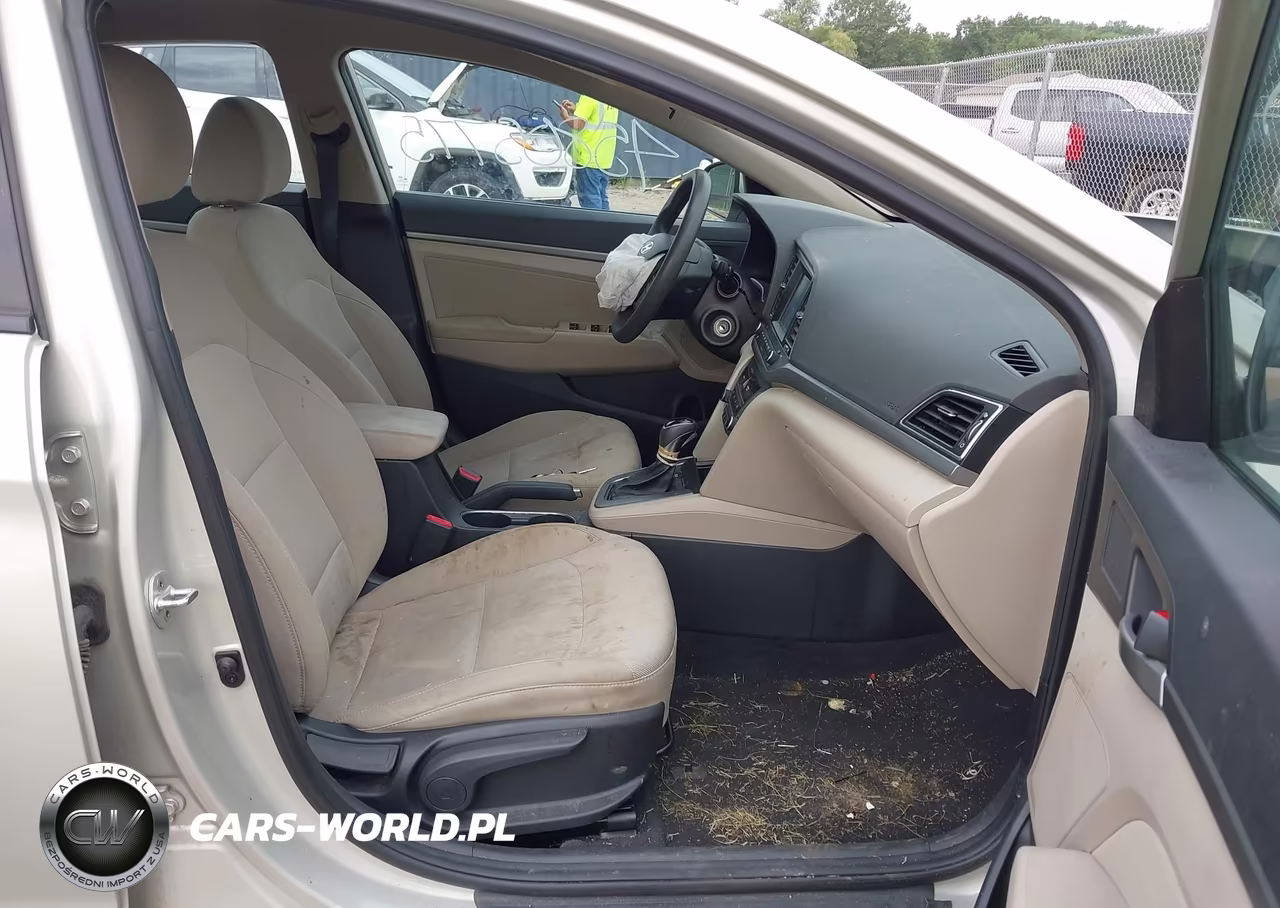 2018 Hyundai Elantra Sel VIN:5NPD84LF5JH268189 - 5