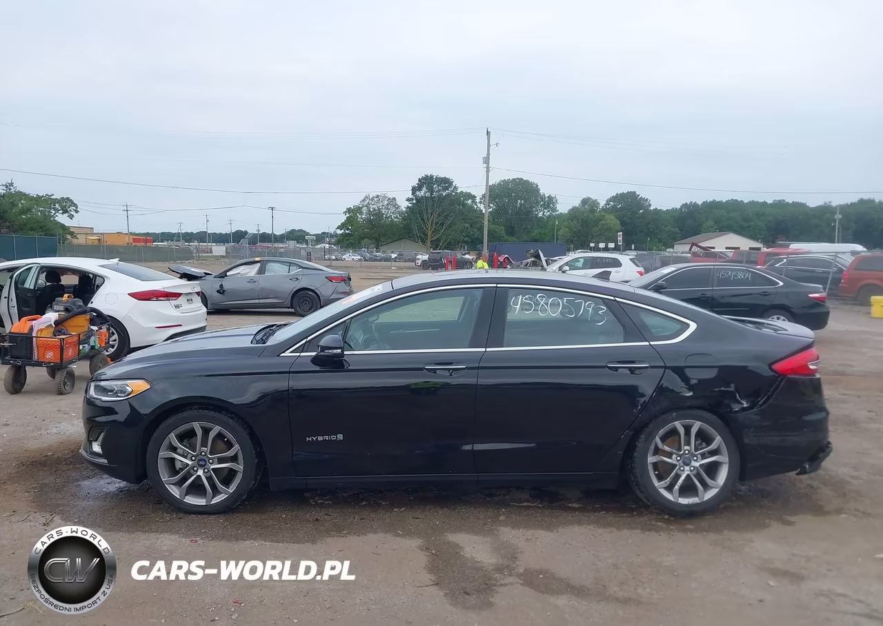 2019 Ford Fusion Hybrid Titanium VIN:3FA6P0RU3KR235609 - 14