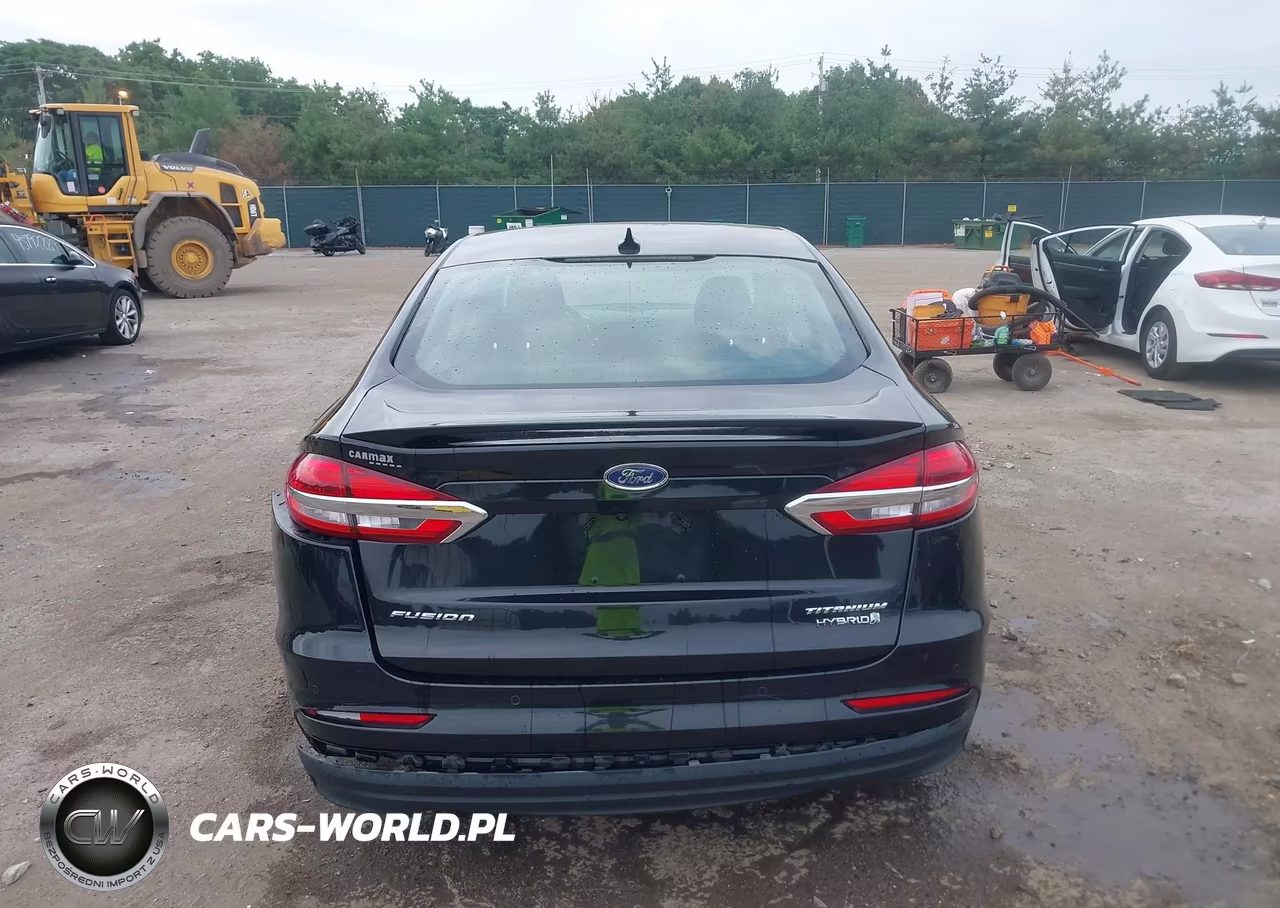 2019 Ford Fusion Hybrid Titanium VIN:3FA6P0RU3KR235609 - 16