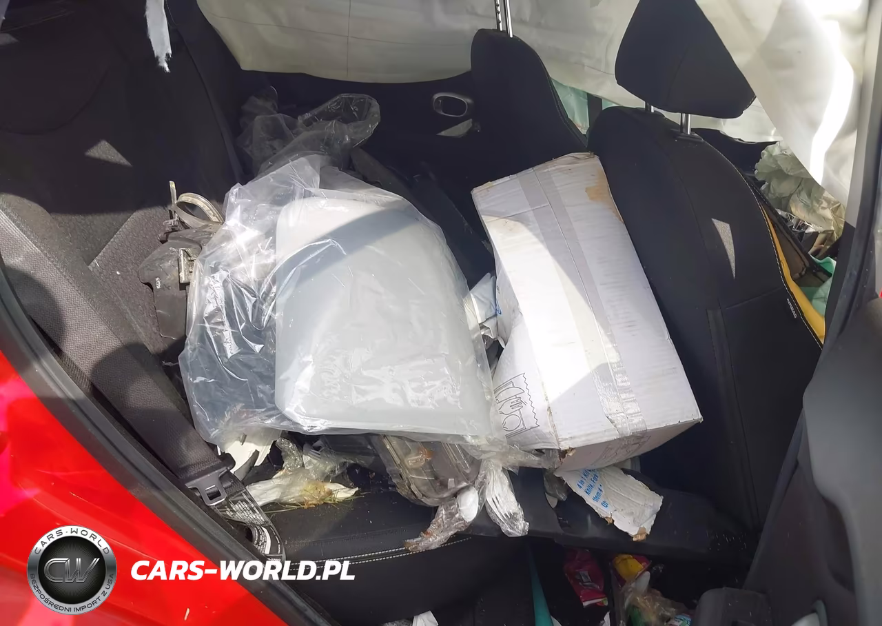 2015 Kia Soul + VIN:KNDJP3A58F7814716 - 5