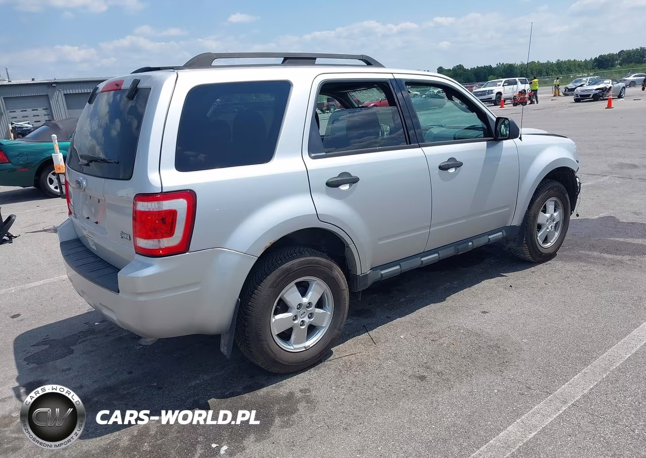 2011 Ford Escape Xlt VIN:1FMCU9DG7BKC61111 - 4