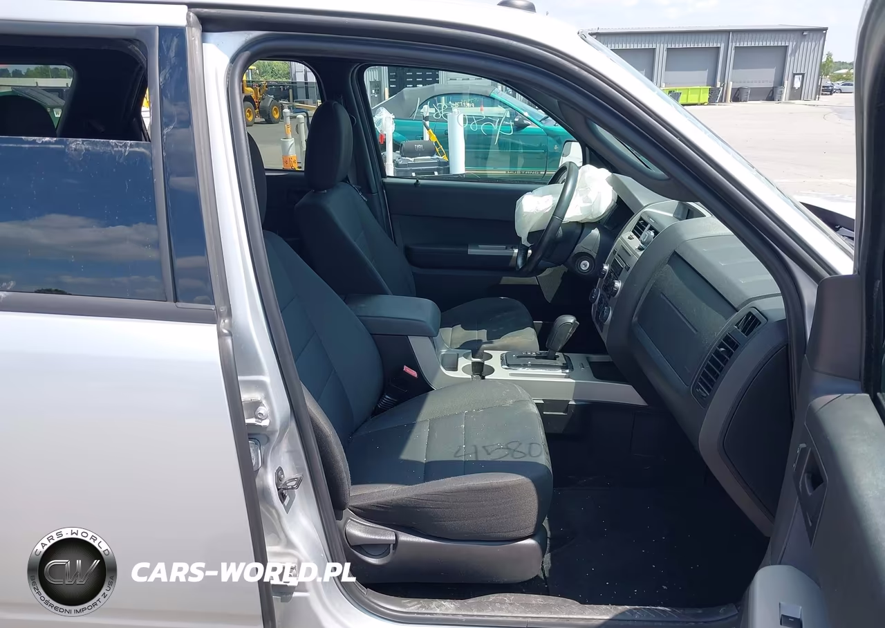 2011 Ford Escape Xlt VIN:1FMCU9DG7BKC61111 - 5