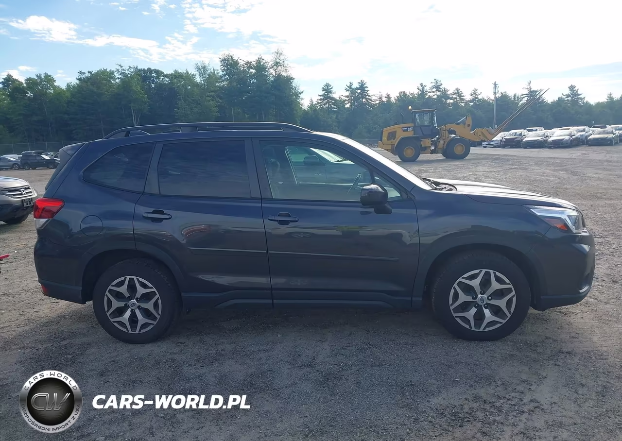 2019 Subaru Forester Premium VIN:JF2SKAGC2KH477981 - 13