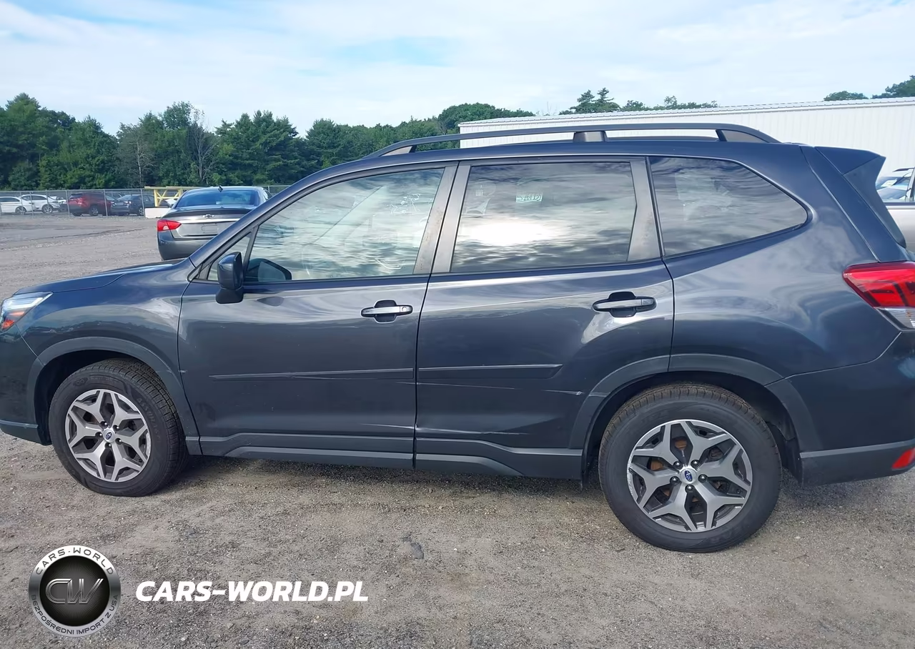 2019 Subaru Forester Premium VIN:JF2SKAGC2KH477981 - 14