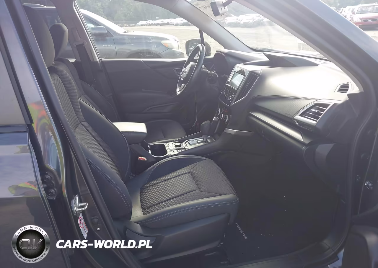 2019 Subaru Forester Premium VIN:JF2SKAGC2KH477981 - 5