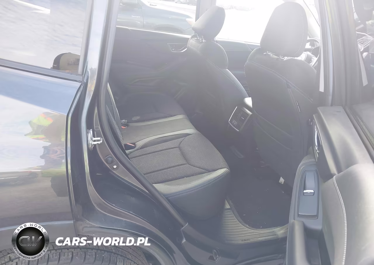 2019 Subaru Forester Premium VIN:JF2SKAGC2KH477981 - 8
