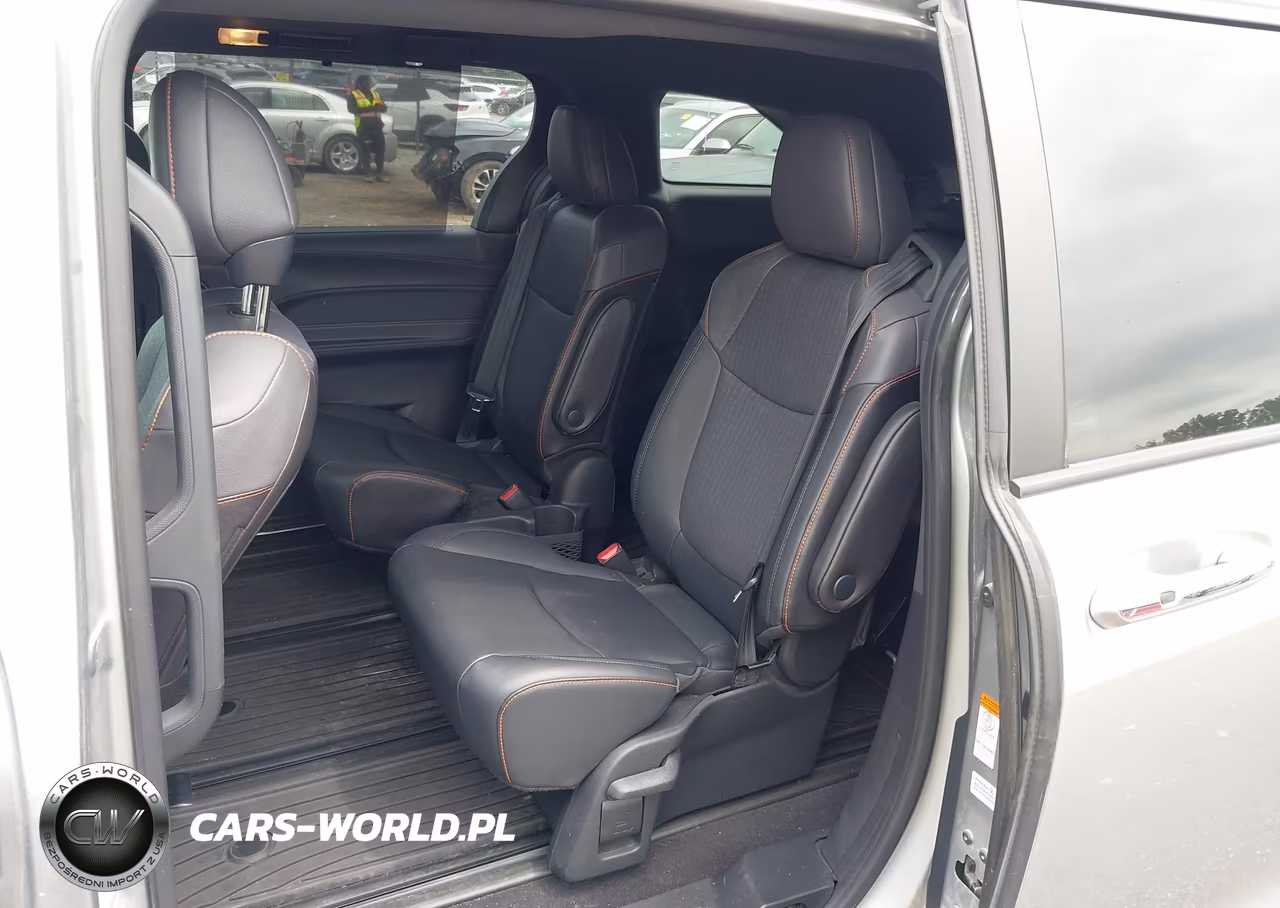 2021 Toyota Sienna Xse VIN:5TDDSKFC4MS011045 - 18