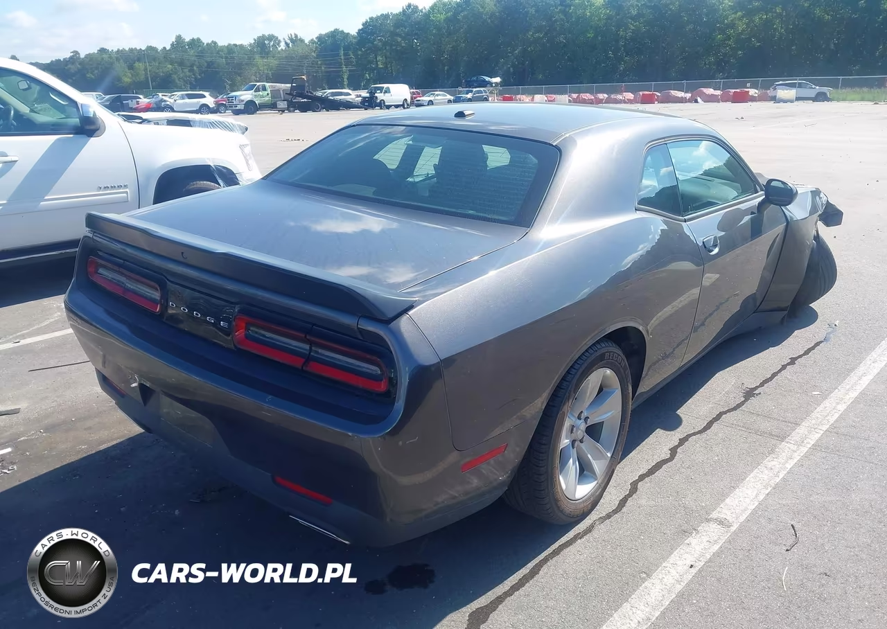 2023 Dodge Challenger Sxt VIN:2C3CDZAGXPH601976 - 4