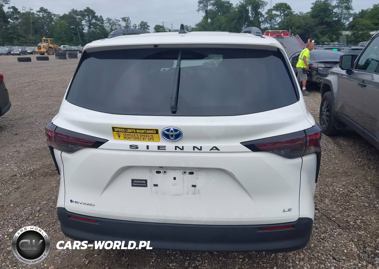 2025 Toyota Sienna Le VIN:5TDKSKFC1SS215984 - 16