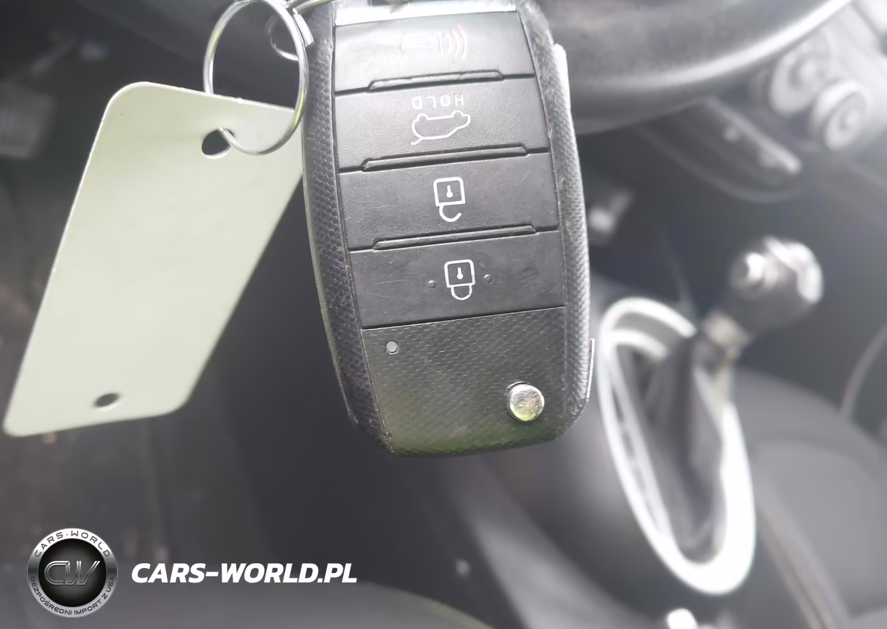 2016 Kia Soul + VIN:KNDJP3A57G7373159 - 11