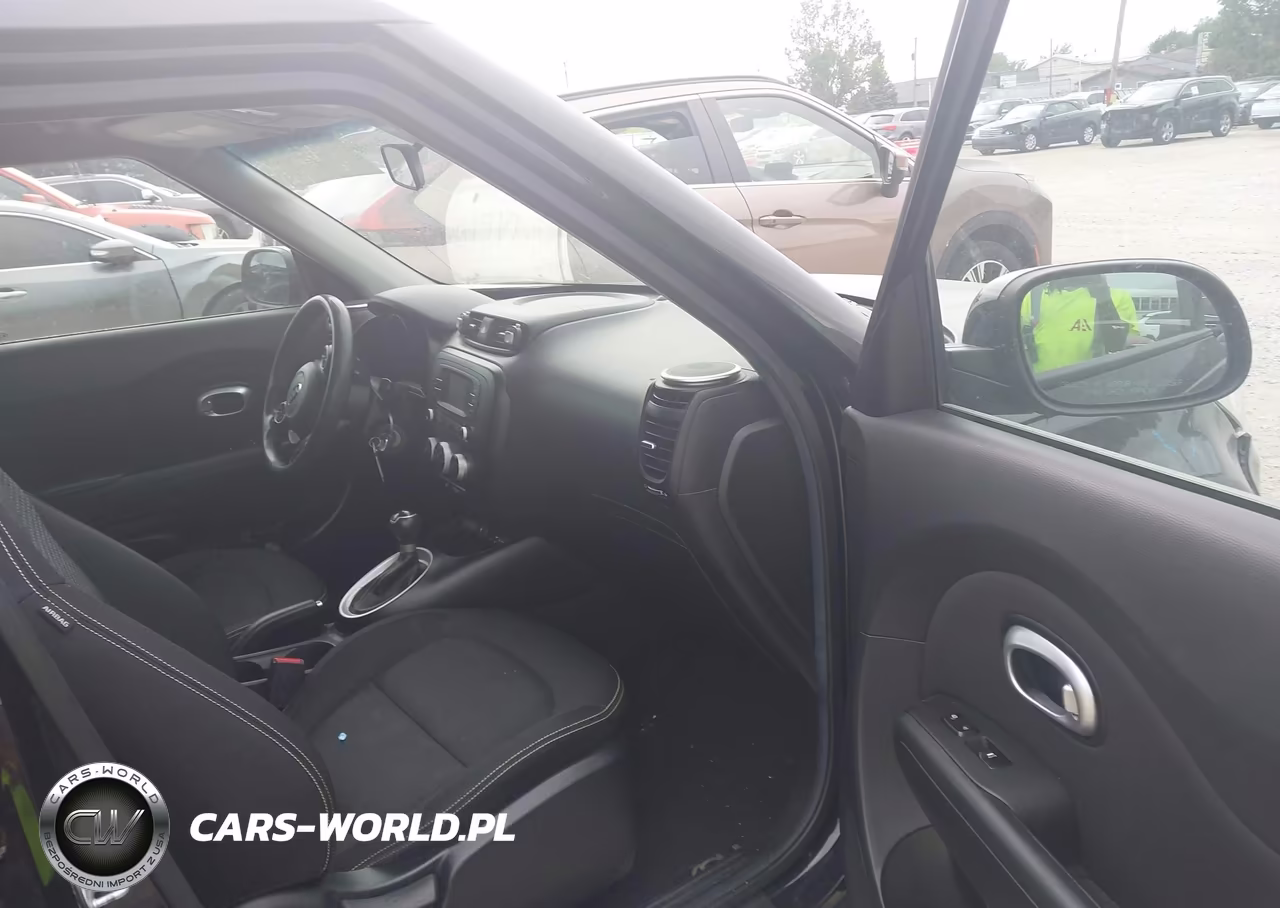 2016 Kia Soul + VIN:KNDJP3A57G7373159 - 5
