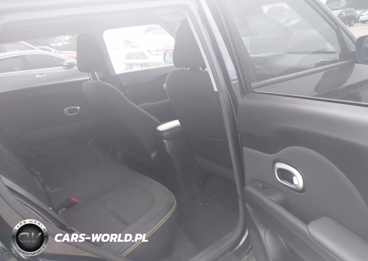 2016 Kia Soul + VIN:KNDJP3A57G7373159 - 8