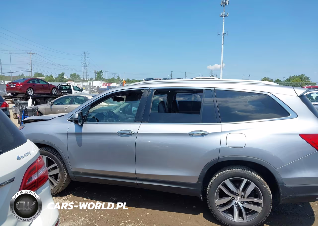 2017 Honda Pilot Elite VIN:5FNYF6H00HB102534 - 14