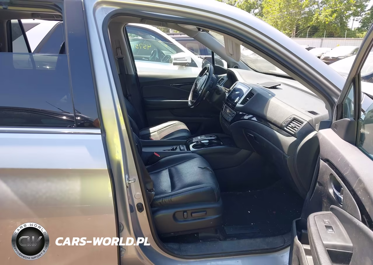 2017 Honda Pilot Elite VIN:5FNYF6H00HB102534 - 5