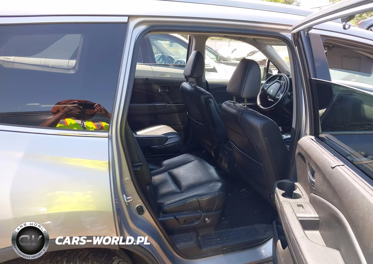 2017 Honda Pilot Elite VIN:5FNYF6H00HB102534 - 8