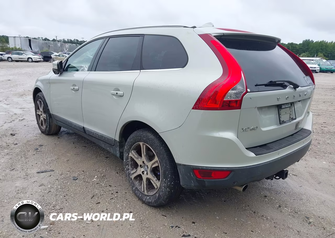 2013 Volvo Xc60 T6-T6 Platinum-T6 Premier Plus-T6 R-Design-T6 R-Design Platinum-T6 R-Design Premier Plus VIN:YV4902DZ1D2426623 - 3