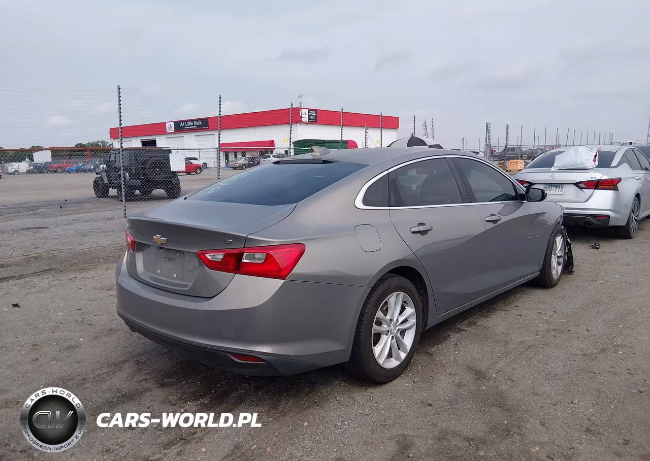 2018 Chevrolet Malibu Lt VIN:1G1ZD5ST1JF125788 - 4
