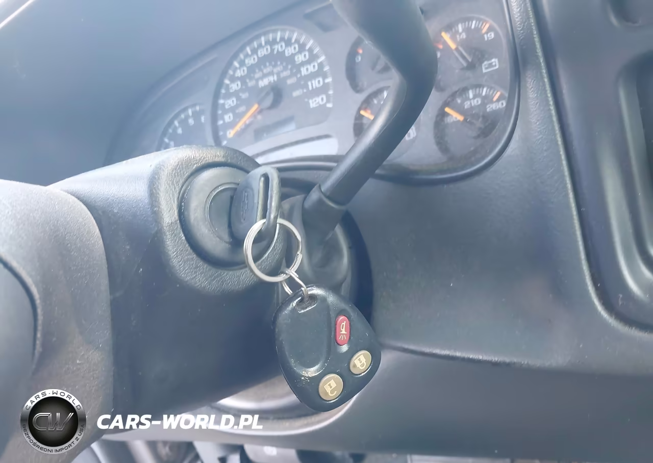 2003 Chevrolet Silverado 1500 Ls VIN:2GCEC19V731215417 - 11