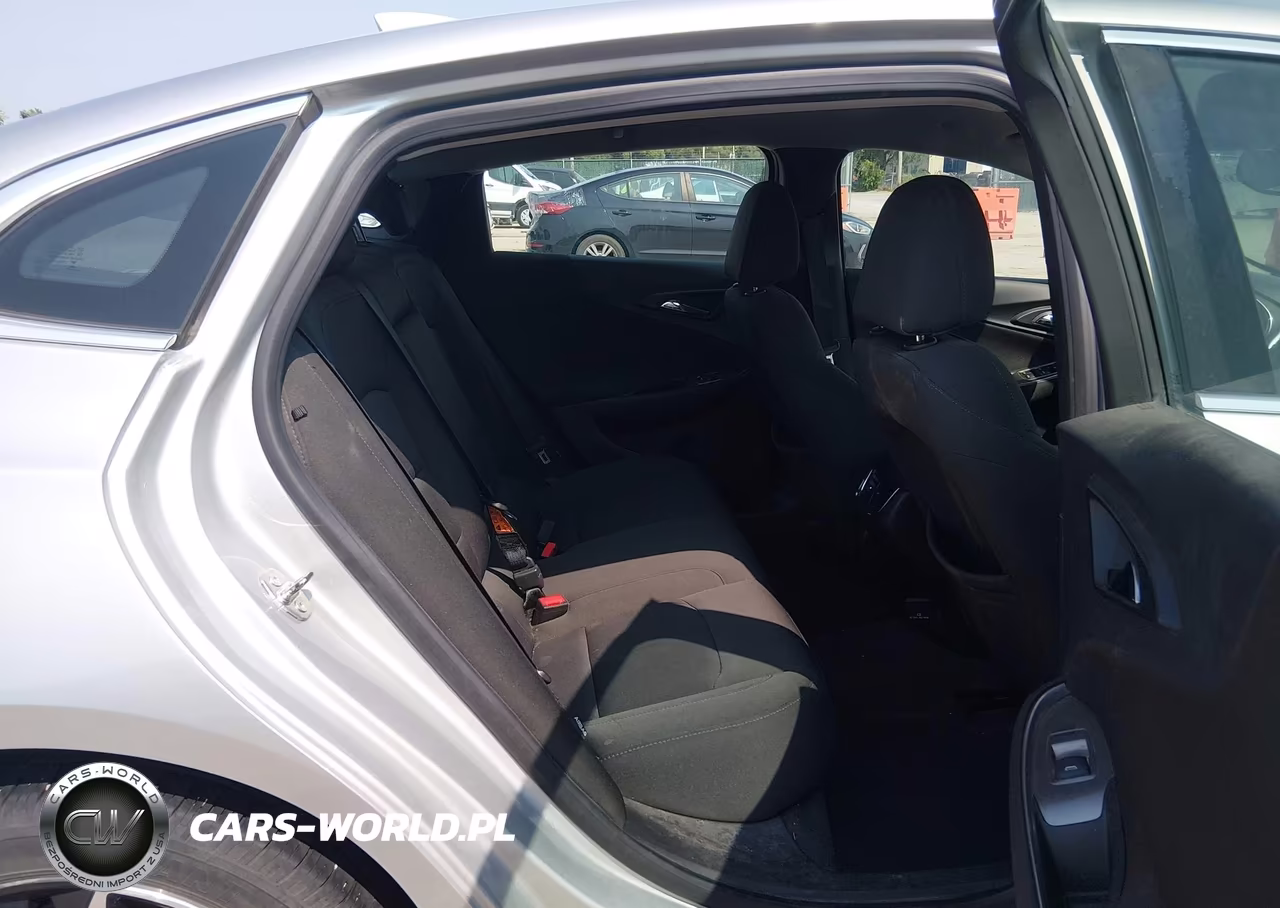 2018 Chevrolet Malibu Lt VIN:1G1ZD5ST1JF291938 - 8