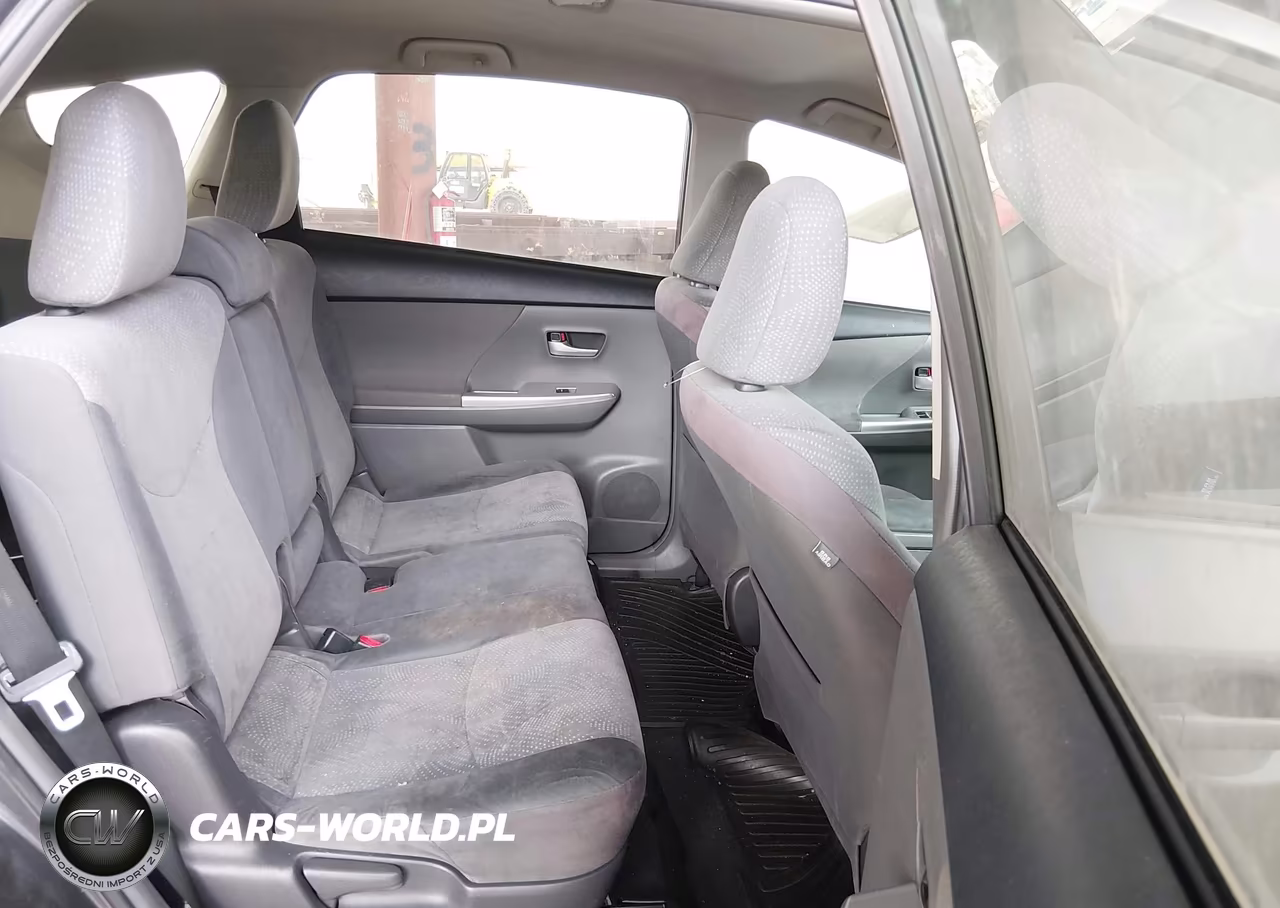 2012 Toyota Prius V Three VIN:JTDZN3EU3C3121355 - 8