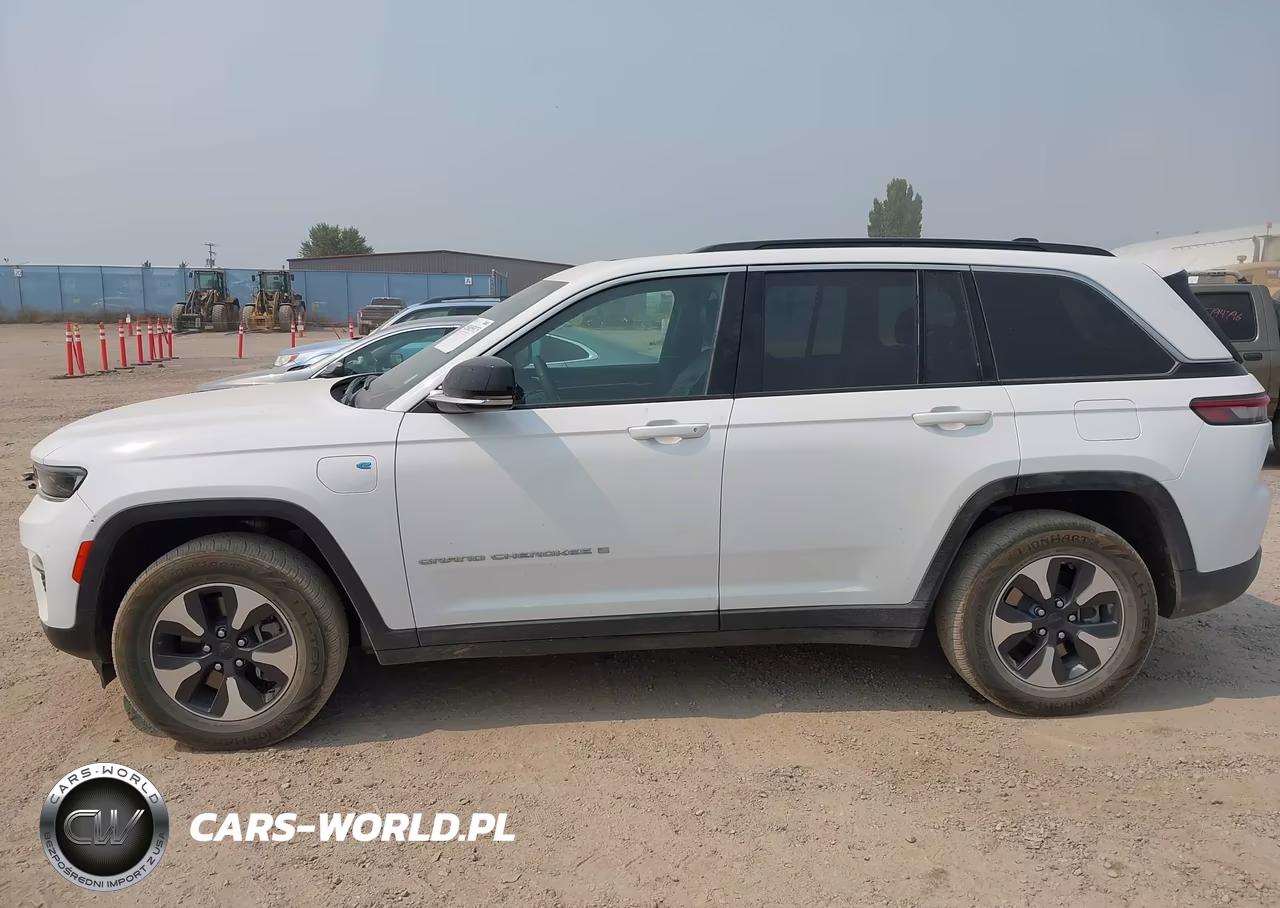2024 Jeep Grand Cherokee 4Xe VIN:1C4RJYB67RC129367 - 14
