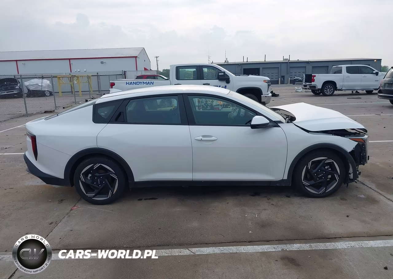 2025 Kia K4 Ex VIN:3KPFU4DEXSE053908 - 14
