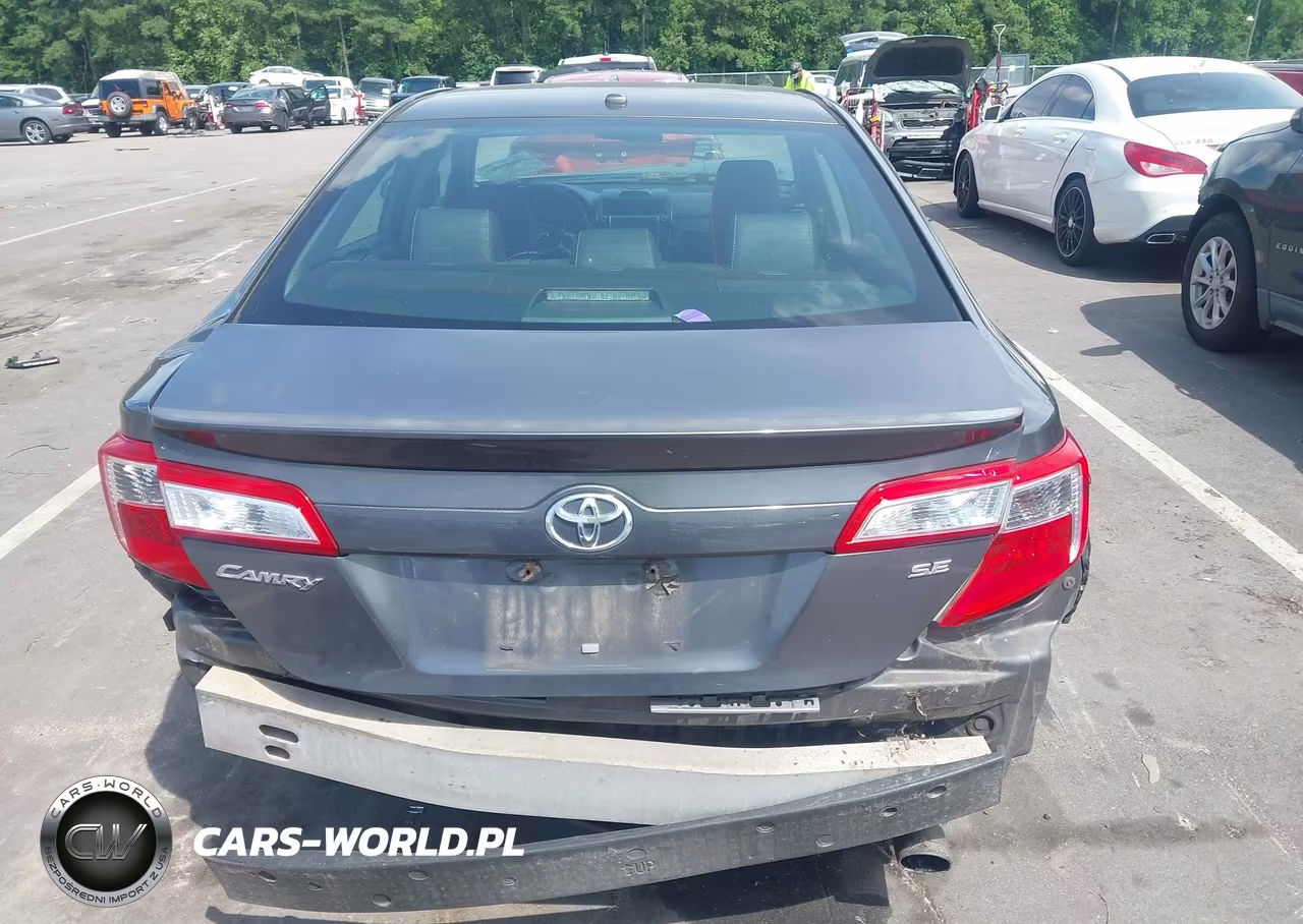 2014 Toyota Camry Se VIN:4T1BF1FK5EU320562 - 17