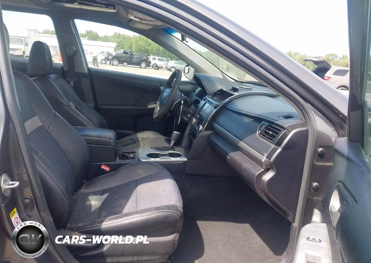 2014 Toyota Camry Se VIN:4T1BF1FK5EU320562 - 5