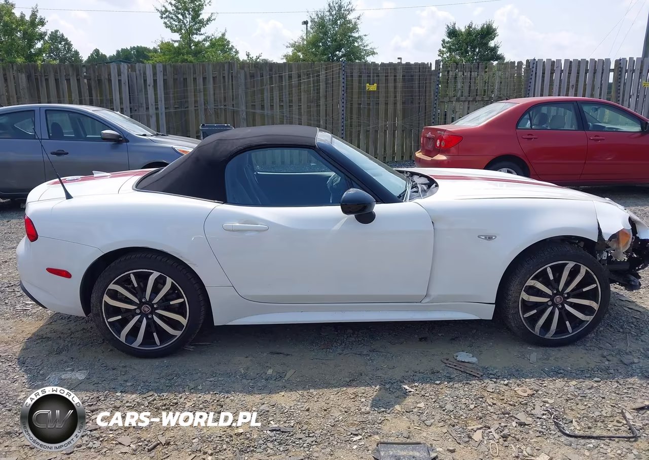 2020 Fiat 124 Spider Urbana VIN:JC1NFAEK5L0144987 - 13