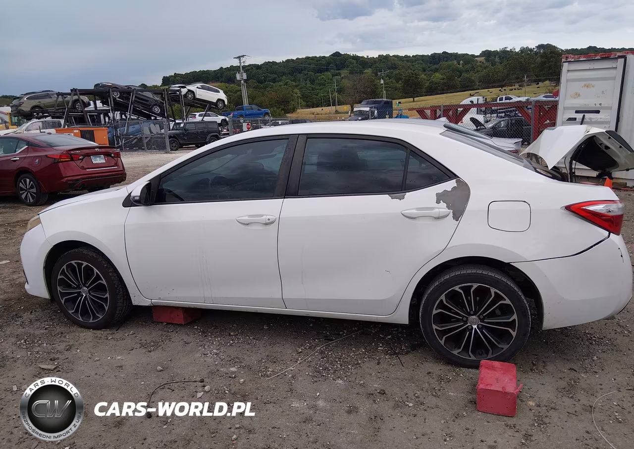 2014 Toyota Corolla S Plus VIN:5YFBURHE8EP060588 - 14