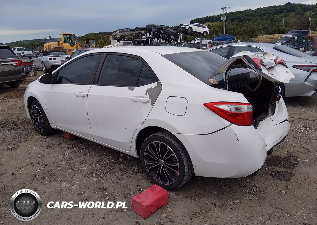 2014 Toyota Corolla S Plus VIN:5YFBURHE8EP060588 - 3